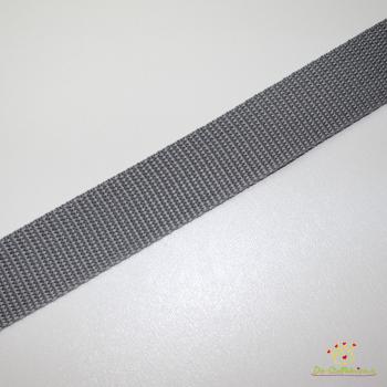 Gurtband Uni in Mittelgrau, 30 mm breit, Meterware im Ausschnitt